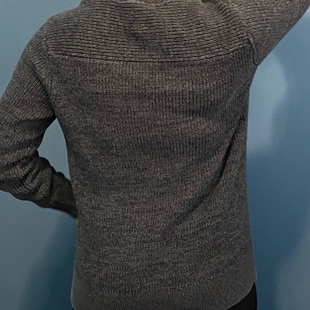 Sweater (GAP) - Picture 4 of 5